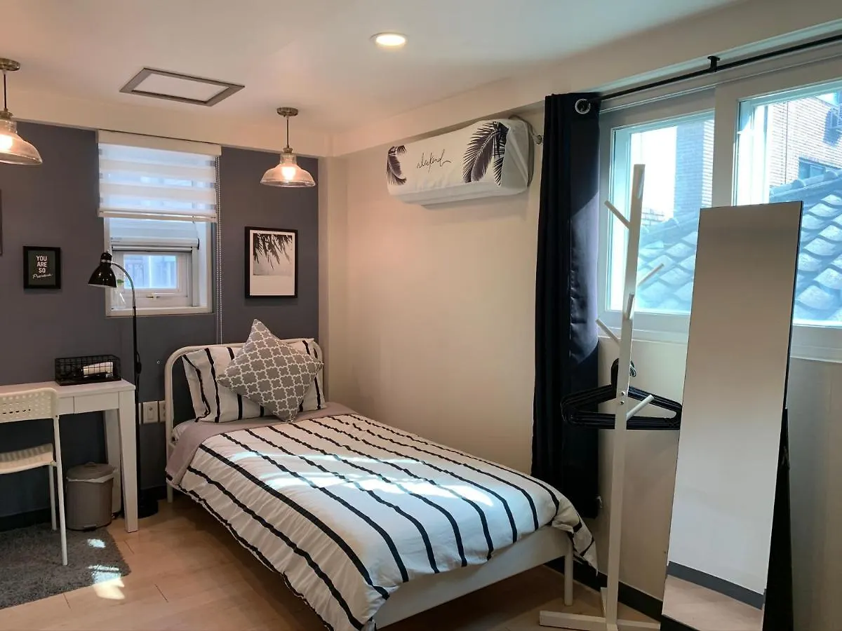 Whitetail Guesthouse Seul 0*,