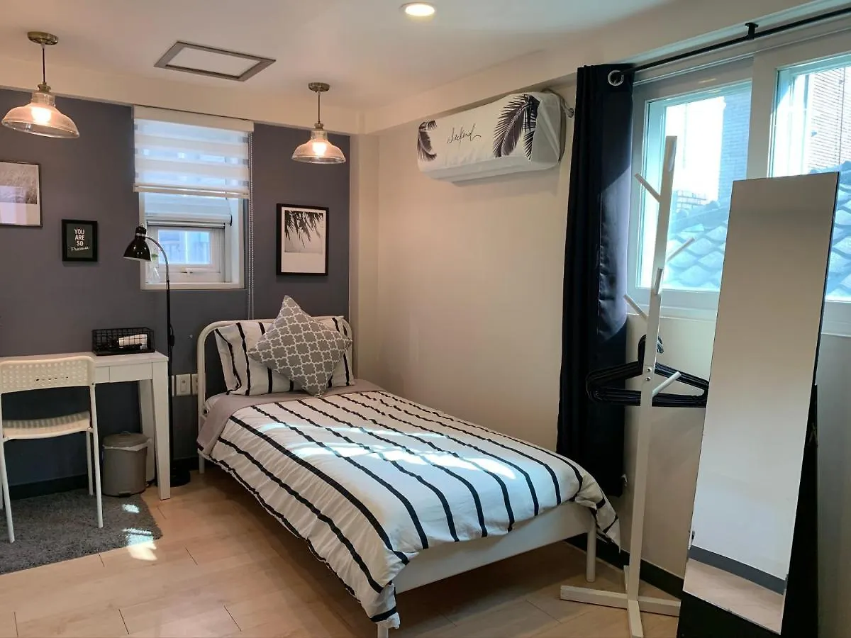 Konukevi Whitetail Guesthouse Seul Güney Kore
